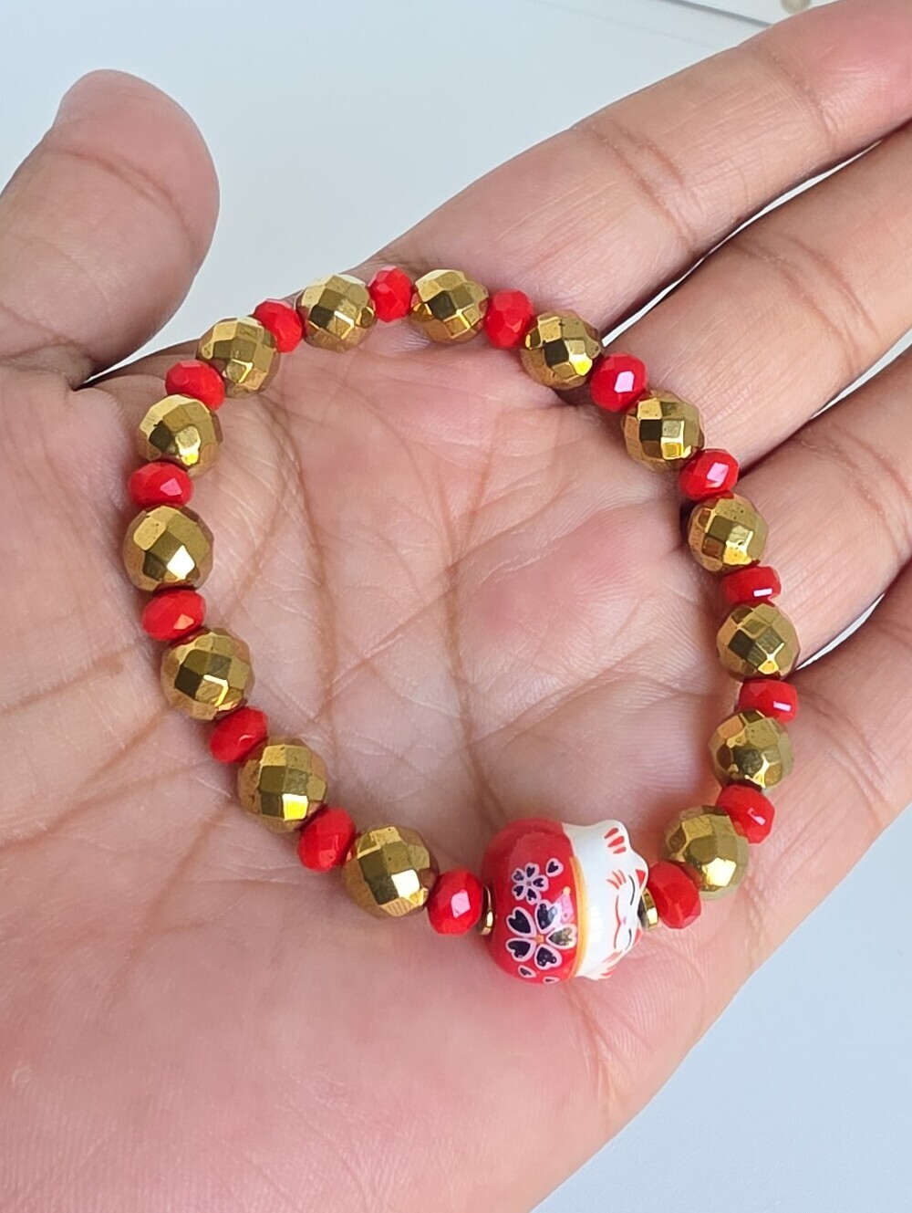 Lucky Cat Maneki Neko Stretch Bracelet Red Gold Beaded Kawaii Good Luck Gift